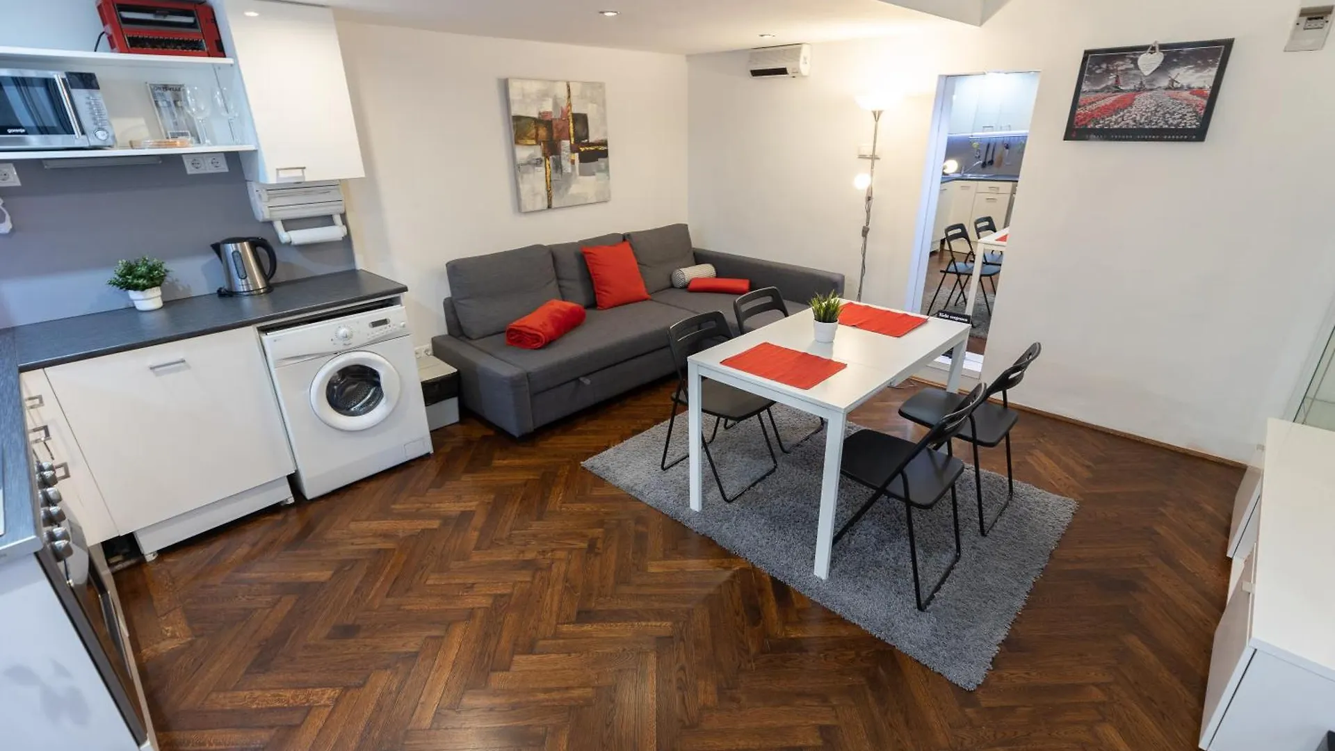 Red Fusion Apartment Budapest 0*,